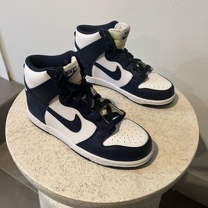 Nike Dunk High “midnight navy “ little kids (youth) sneakers size 2 off white